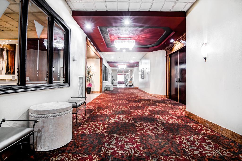 Ramada Plaza By Wyndham Atlanta Airport Hotell College Park Exteriör bild