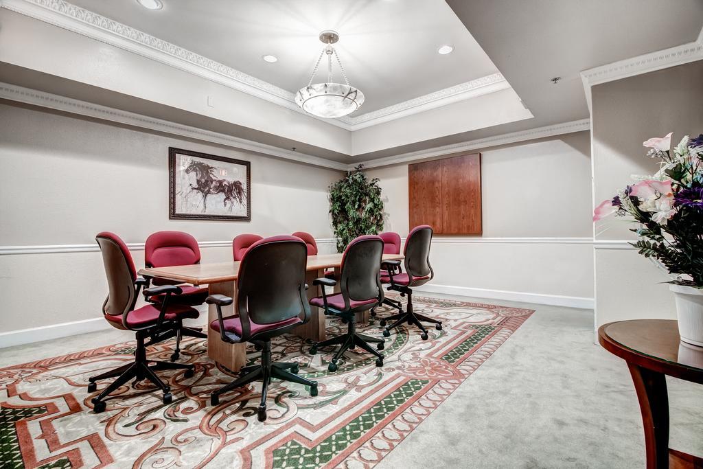 Ramada Plaza By Wyndham Atlanta Airport Hotell College Park Exteriör bild
