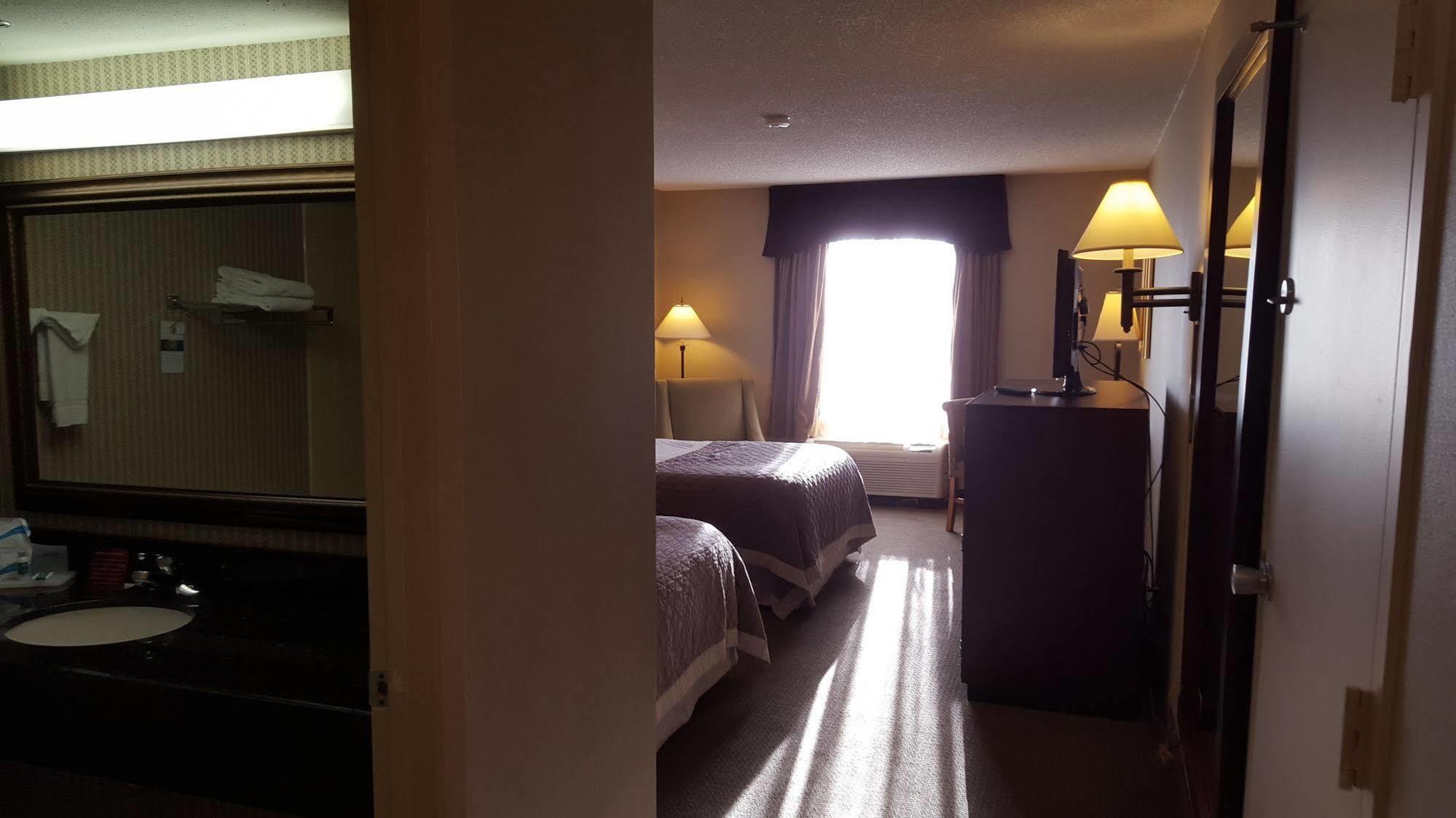 Ramada Plaza By Wyndham Atlanta Airport Hotell College Park Exteriör bild